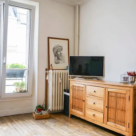 Apartment In The Heart Of Paris